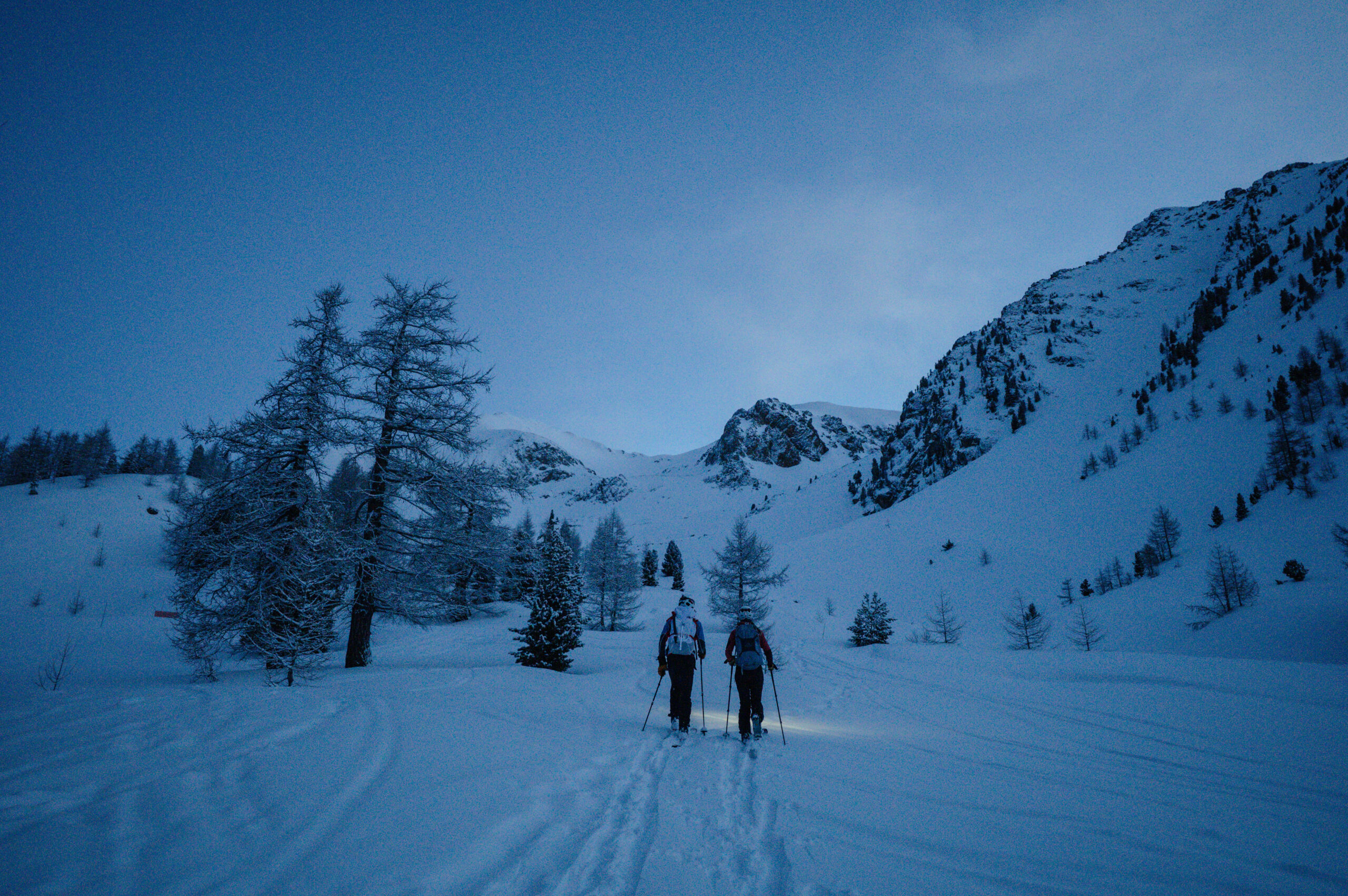 Accueil crépuscule col de la lombarde